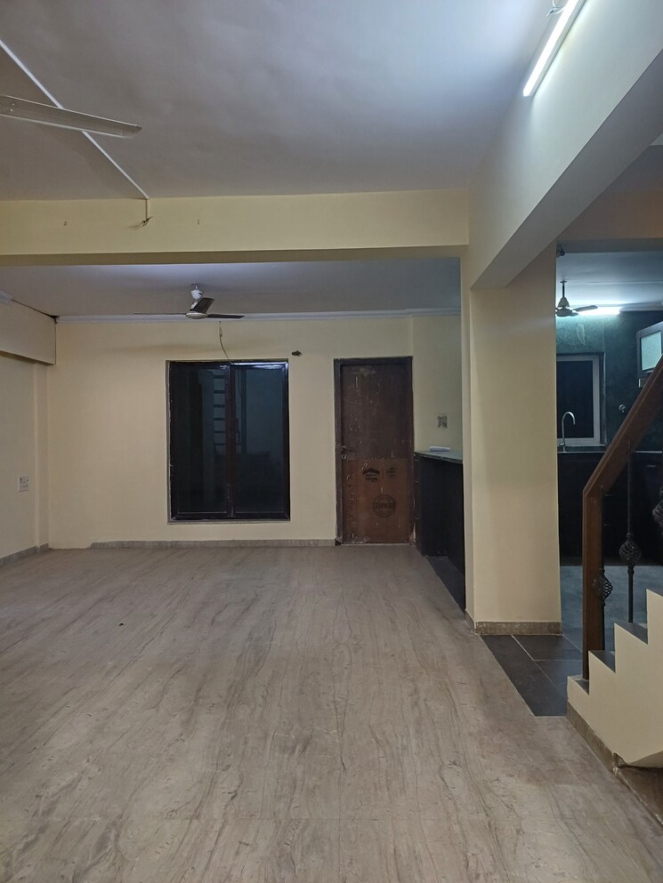 Master Bedroom, veera desai road 4 Bedroom 3500 Sq.Ft. Villa In Veera Desai Road Mumbai 7941712