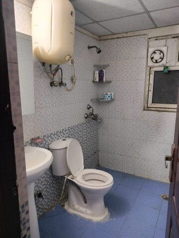 Master Bedroom in 3 BHK Apartment at Gardenia Golf City, Sector 75 – for Sale