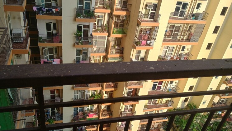 Master Bedroom, gardenia-golf-city 3 Bedroom 1350 Sq.Ft. Apartment In Sector 75 Noida 7941762