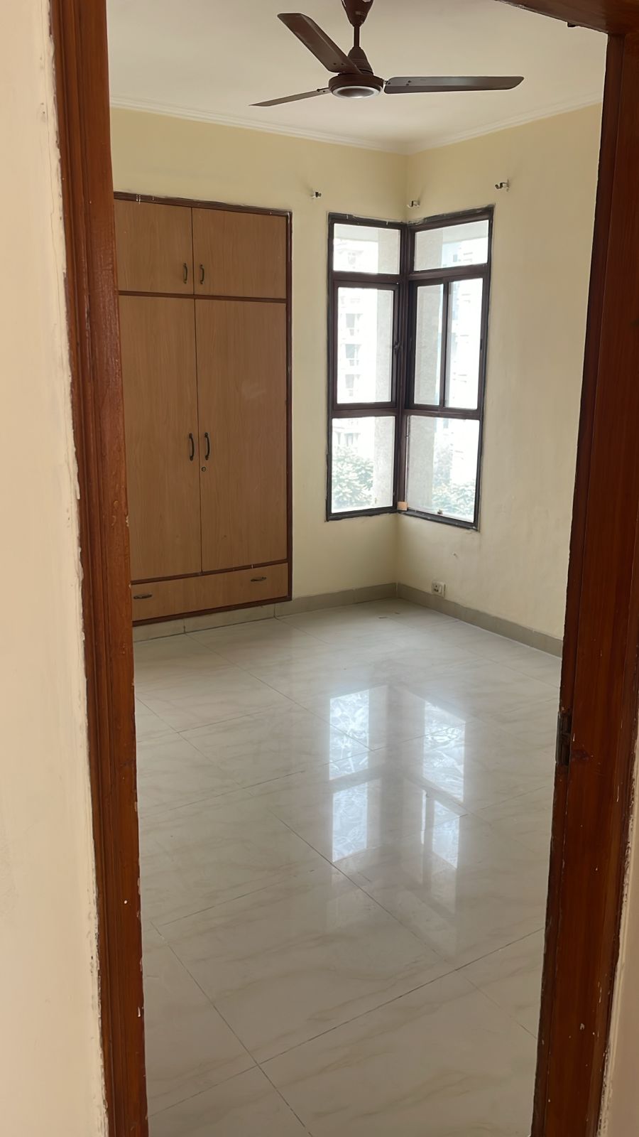 3 BHK + Servant Room 2100 Sq.Ft. Apartment in Omaxe The Nile