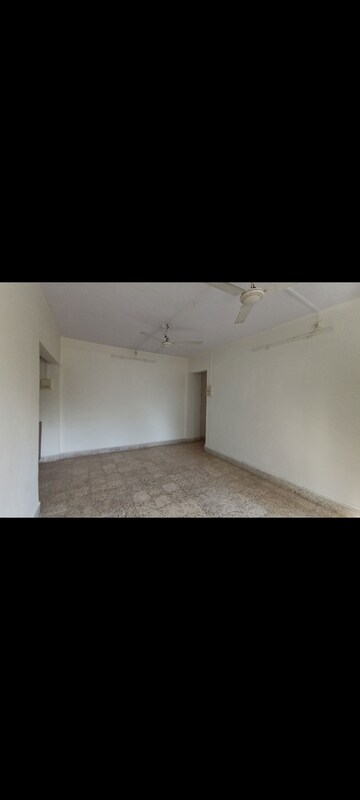 Room in  Pg at Kanch Pada – for Rent