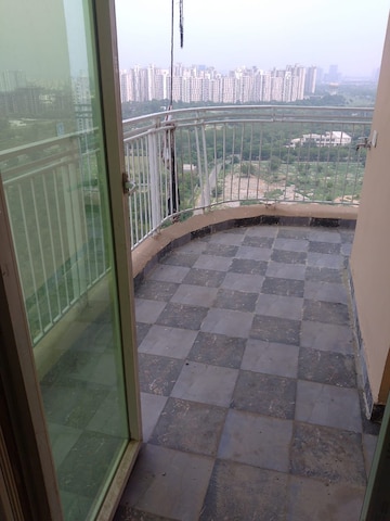 Balcony in 2.5 BHK Apartment at Migsun Ultimo, Omicron Iii Greater Noida – for Rent
