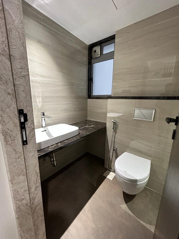 Bathroom, veena-solace 2 Bedroom 840 Sq.Ft. Apartment In Santacruz West Mumbai 7941962