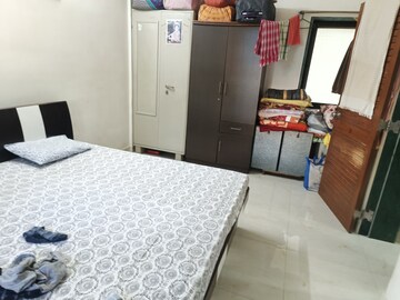 Room in 1 BHK Apartment at Lokpuram CHS, Vasant Vihar – for Rent