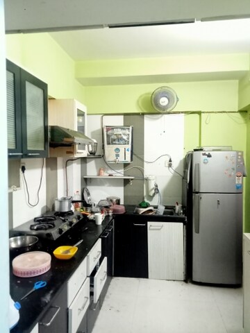 Master Bedroom in 2 BHK Apartment at Shalom Garden, Mira Road – for Rent