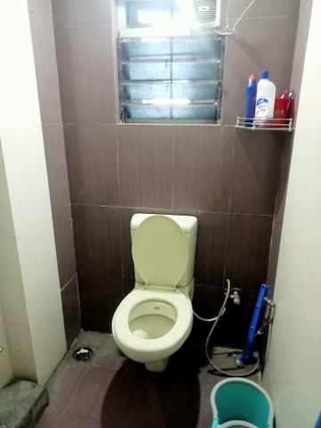 Master Bedroom in 2 BHK Apartment at Shalom Garden, Mira Road – for Rent