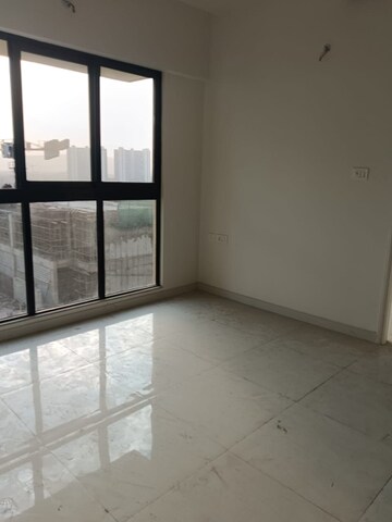 Room in 1.5 BHK Apartment at Runwal Gardens Phase I, Dombivli East – for Sale