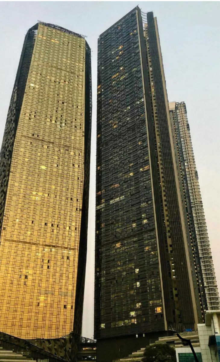 4 BHK Apartment For Sale in Lodha Trump Tower