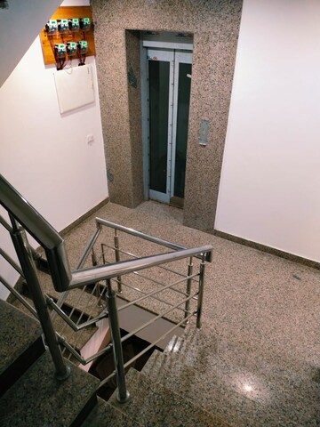 Building Lobby in 1 RK Builder Floor at Sector 46 – for Rent