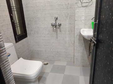Bathroom in 2.5 BHK Independent House at Indira Nagar – for Rent