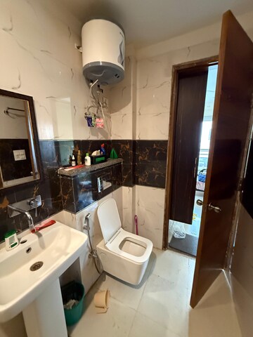 Team Area in 2 BHK Builder Floor at Ansal Plaza Sector-23, Palam Vihar – for Rent