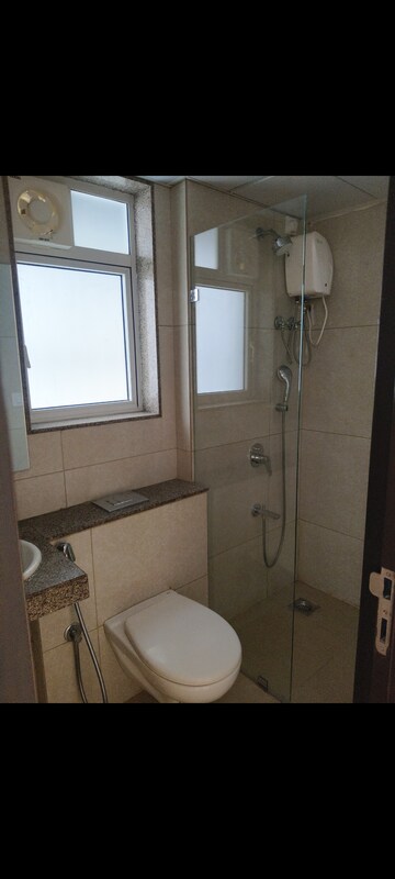 Bathroom in 1 BHK Apartment at LnT Veridian, Powai – for Rent