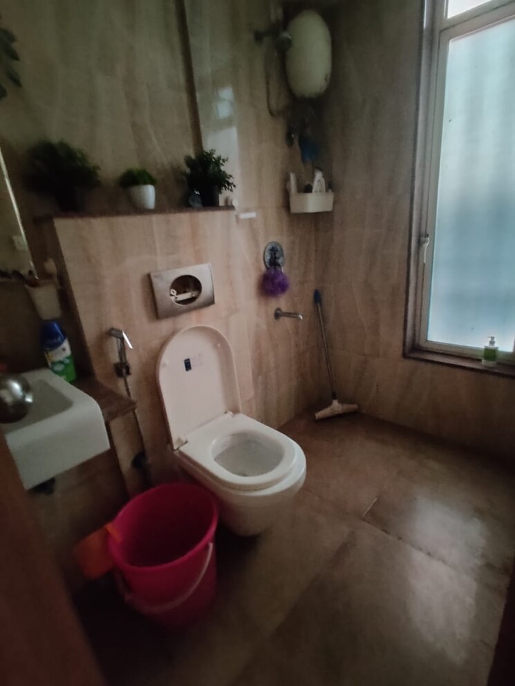 Bathroom, lodha-amara 1 Bedroom 453 Sq.Ft. Apartment In Kolshet Road Thane 7942523