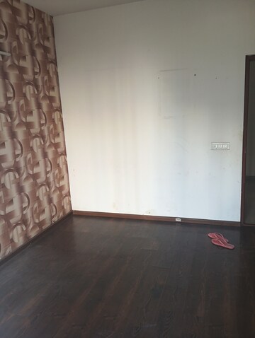 2 BHK Apartment For Rent in Mahagun Mywoods, Sector 16c Greater Noida