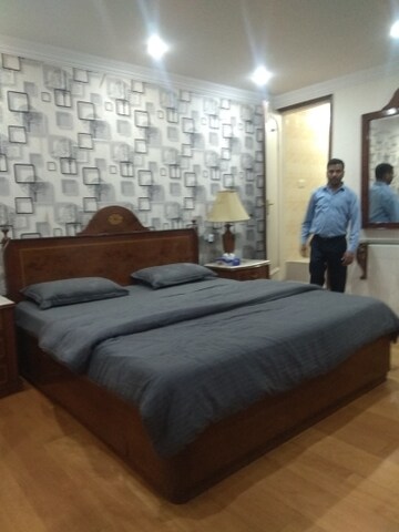 Bedroom in 6+ BHK Villa at New Friends Colony – for Sale