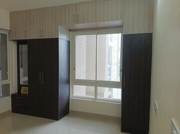 Room in 2.5 BHK Apartment at Aurobindo Kohinoor, Serilingampally – for Rent