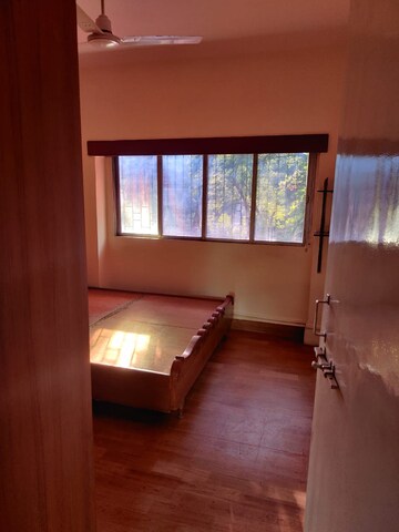 Room in 2 BHK Apartment at D Kapoor Twinkle Apartment, Andheri West – for Rent