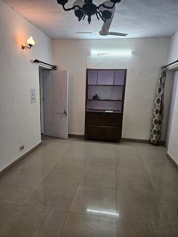 Room in 3 BHK Apartment at Munirka – for Rent