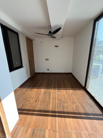 Building Lobby in 1 RK Builder Floor at Greater Kailash I – for Rent