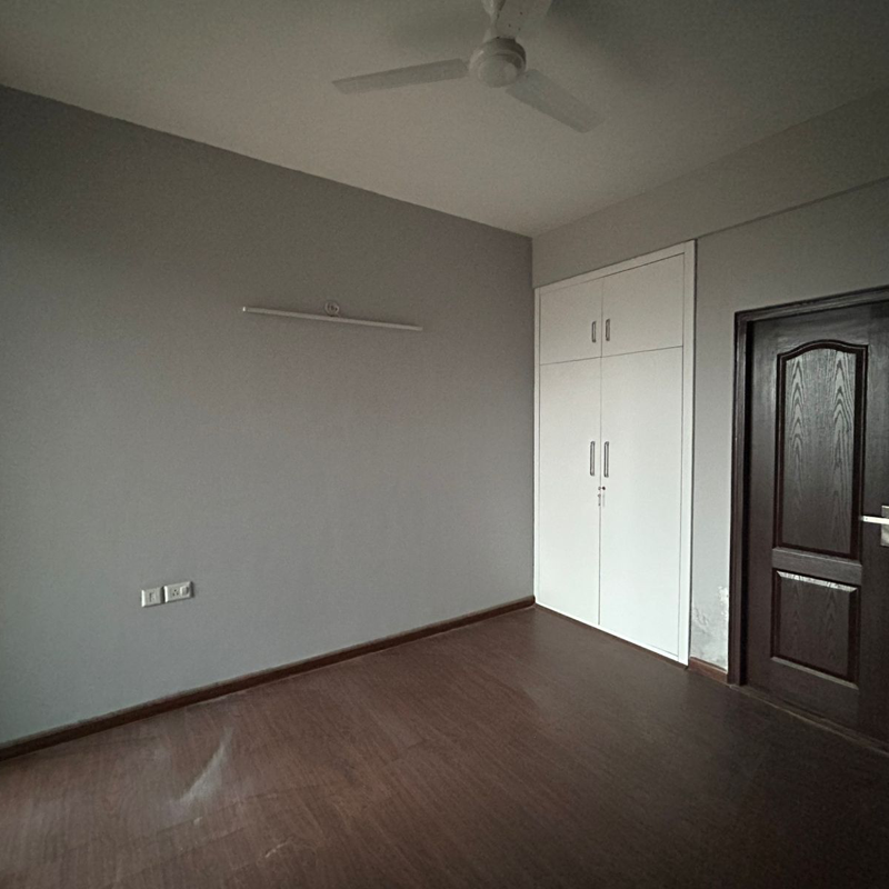 2 BHK Apartment For Rent in Supertech Hues