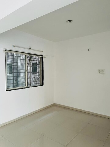 Room in 2 BHK Apartment at Anandtara La Gloriosa, Kalyani Nagar – for Rent