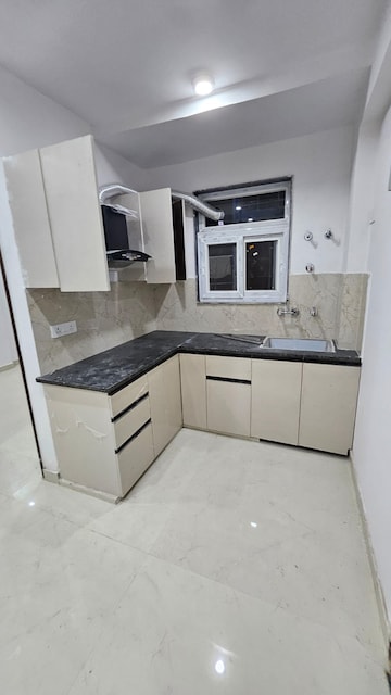Kitchen in 2 BHK Apartment at Lodha Amara, Kolshet Road – for Rent