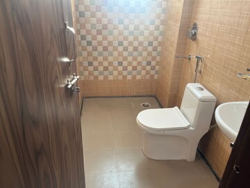 Bathroom in 3 BHK Apartment at Sector 57 – for Rent