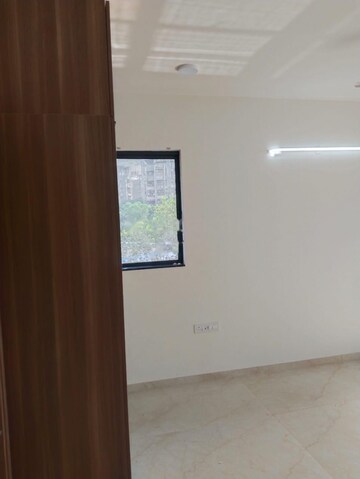 Room in 3 BHK Apartment at Godrej Urban Park, Chandivali – for Rent