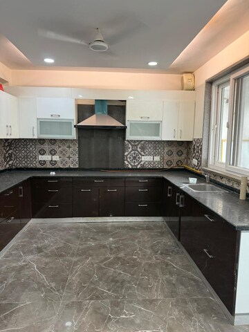 Kitchen in 4 BHK Builder Floor at Vipul World Floors, Sector 48 – for Rent