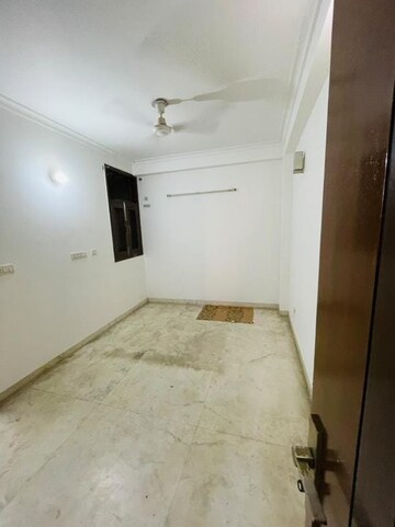 Master Bedroom in 1 BHK Builder Floor at Neb Sarai – for Rent
