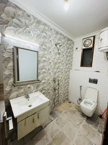 Bathroom in 1 BHK Builder Floor at Neb Sarai – for Rent