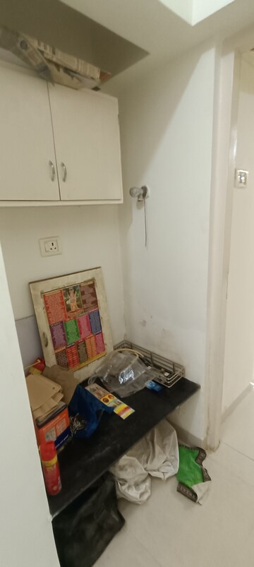 Furnished Amenities in 2 BHK Apartment at Spring Leaf 6 CHS, Kandivali East – for Sale