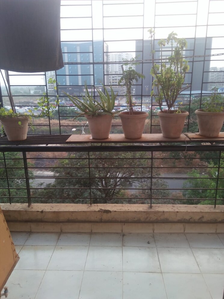 Balcony, spaghetti-complex 1 Bedroom 560 Sq.Ft. Apartment In Kharghar Navi Mumbai 7943839