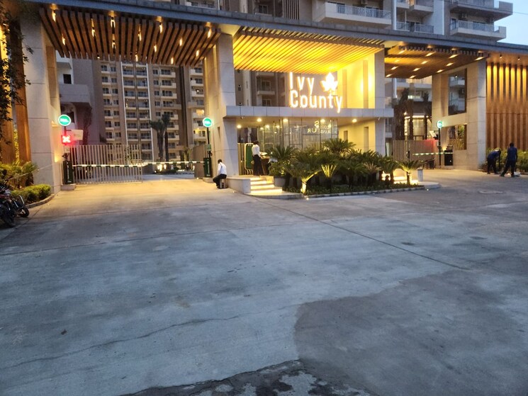 Exterior View, amrapali-silicon-city 2 Bedroom 1180 Sq.Ft. Apartment In Sector 76 Noida 7944007