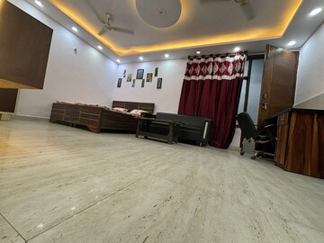 Parking in 1 RK Builder Floor at Saket – for Rent