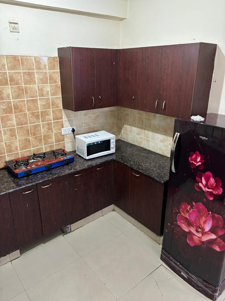 Kitchen, amrapali-silicon-city 2 Bedroom 1180 Sq.Ft. Apartment In Sector 76 Noida 7944015