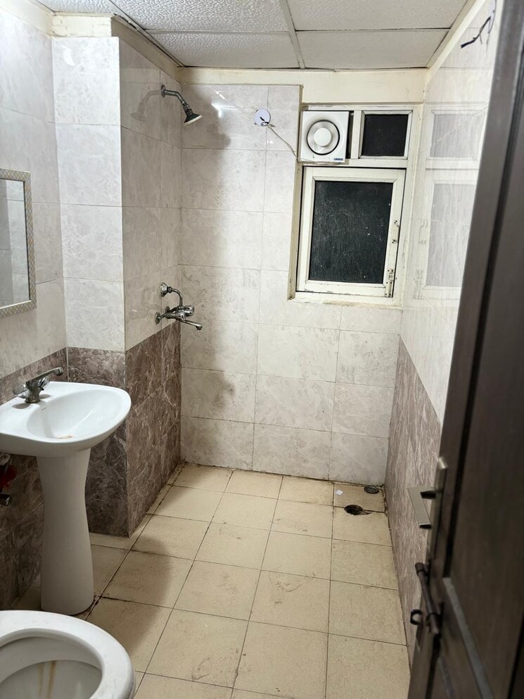 Master Bedroom, amrapali-silicon-city 2 Bedroom 1180 Sq.Ft. Apartment In Sector 76 Noida 7944015