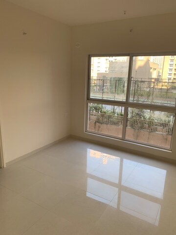 Room in 1 BHK Apartment at Godrej Green Cove, Mahalunge – for Rent