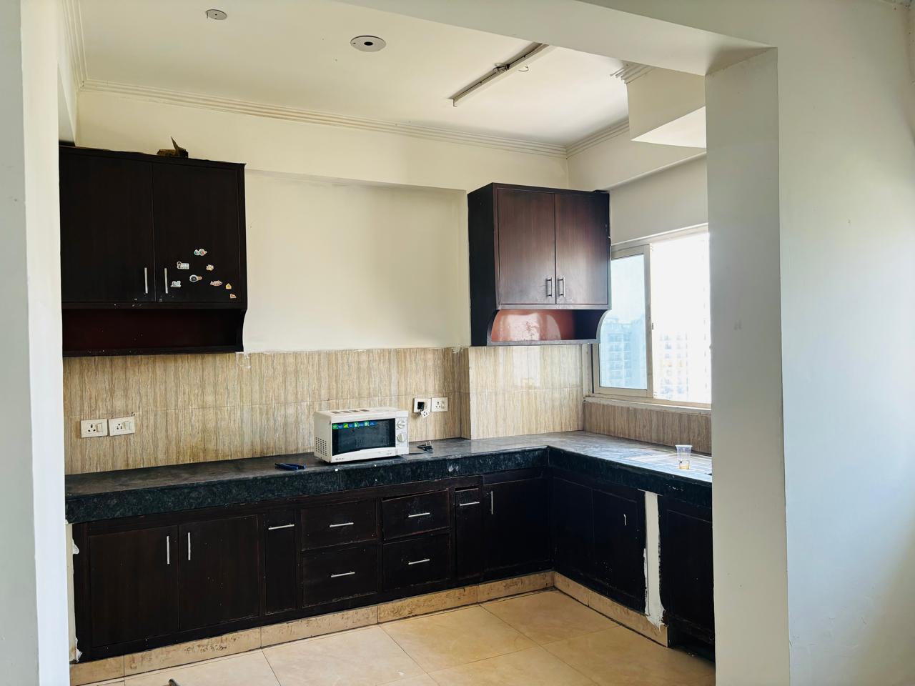 2 BHK + Pooja Room Apartment For Sale in Amrapali Silicon City