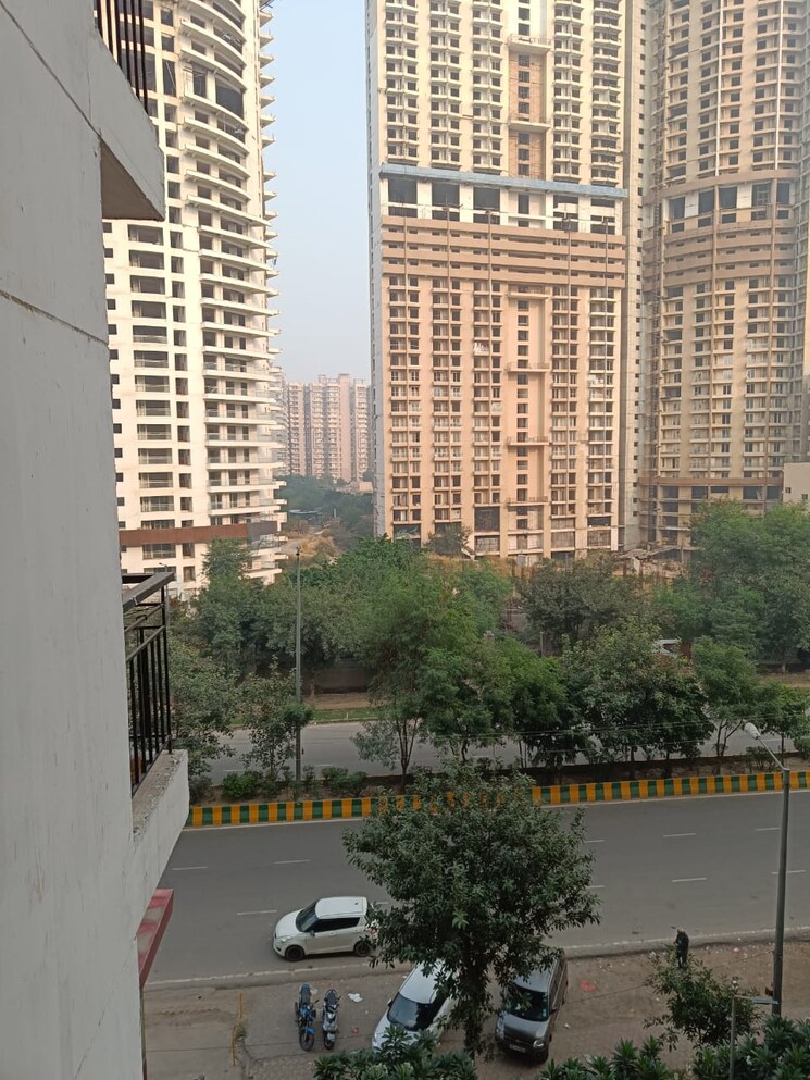 Exterior View, amrapali-silicon-city 2 Bedroom 1075 Sq.Ft. Apartment In Sector 76 Noida 7944044