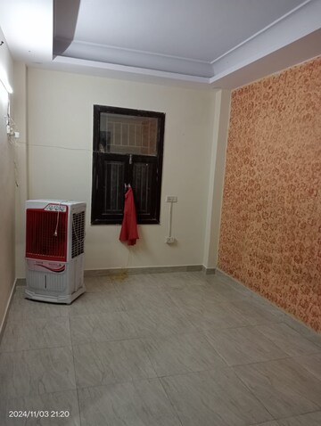 Room in 1 BHK Builder Floor at Sector 2a Vasundhara – for Sale