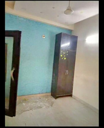 Room in 1 BHK Builder Floor at Sector 2a Vasundhara – for Sale