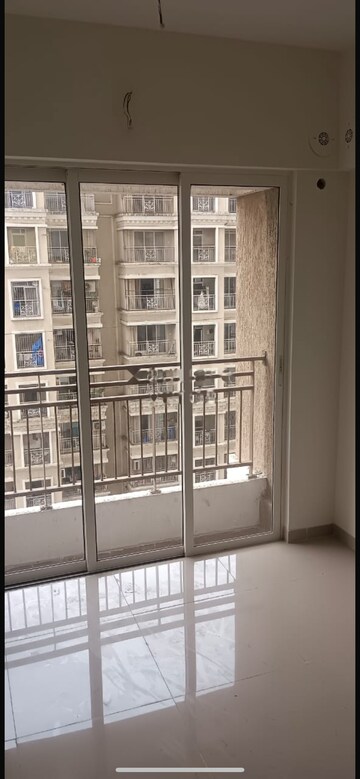 Room in 1 BHK Apartment at JP North Aviva, Mira Road – for Rent