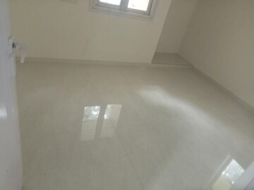 Room in 1.5 BHK Apartment at D V Shree Shashwat, Mira Road – for Rent