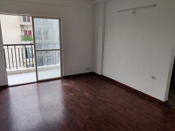 Master Bedroom in 2 BHK Apartment at Amrapali Silicon City, Sector 76 – for Sale