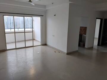 Master Bedroom in 2 BHK Apartment at Amrapali Silicon City, Sector 76 – for Sale