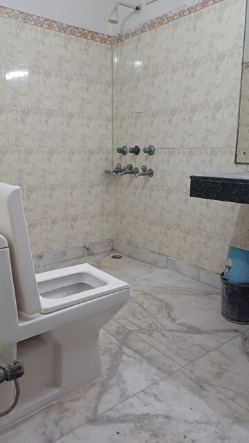 Bathroom in 3 BHK Builder Floor at Sector 28 – for Rent