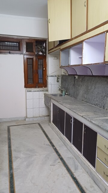 Kitchen in 3 BHK Builder Floor at Sector 28 – for Rent