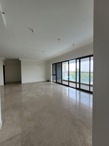 Room in 3 BHK Apartment at Prestige Spencer Heights, Frazer Town – for Sale