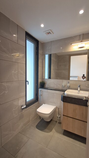 Bathroom in 4 BHK Apartment at Rustomjee Crown, Prabhadevi – for Rent